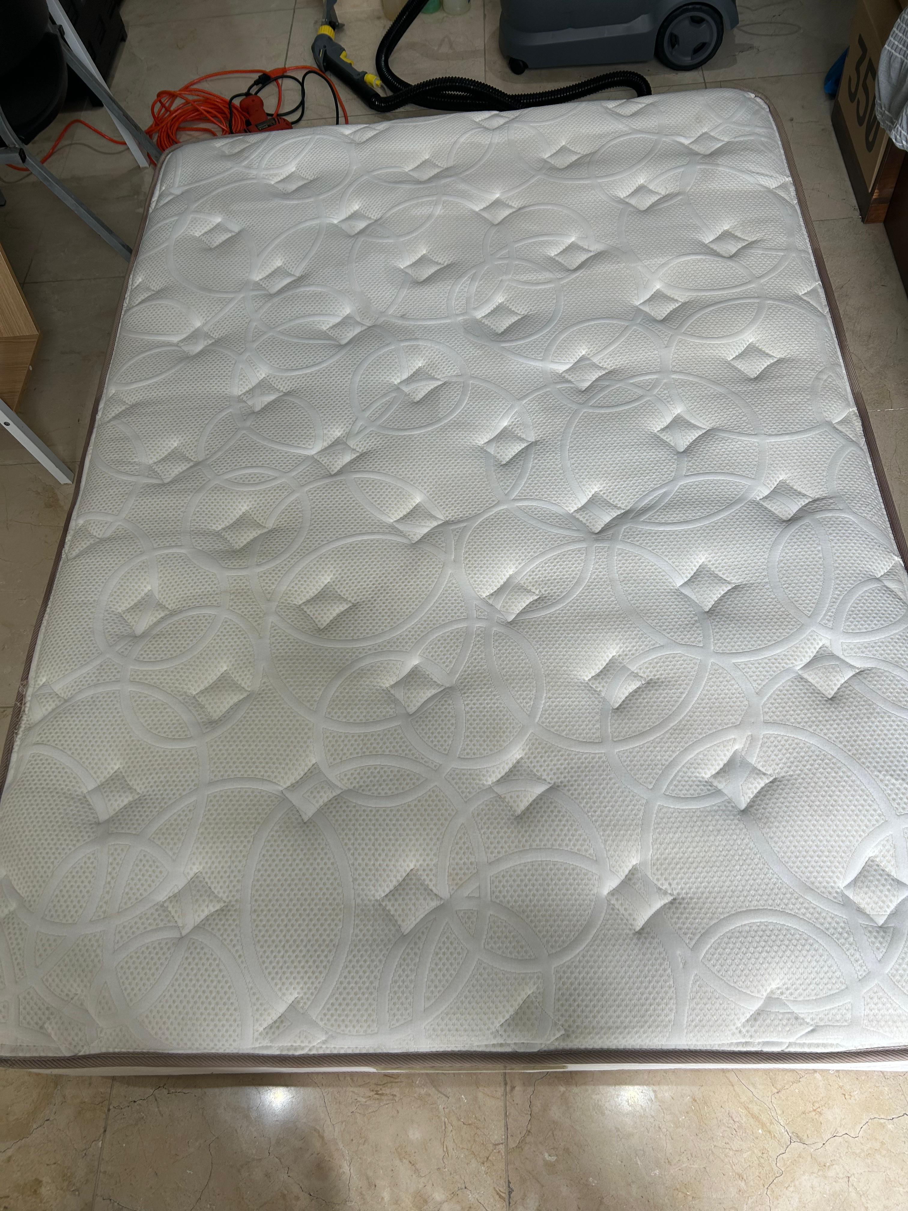 Colchón después de la limpieza